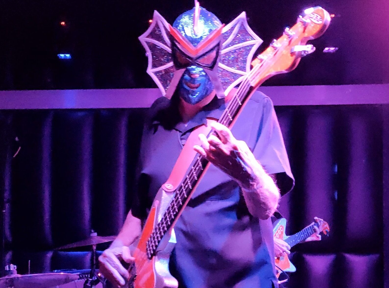 Show Review: Los Straitjackets at Soda Bar Sept 6, 2024